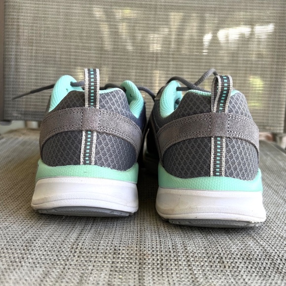 Ryka Sneakers size 10.5 - almost new - Picture 4 of 6